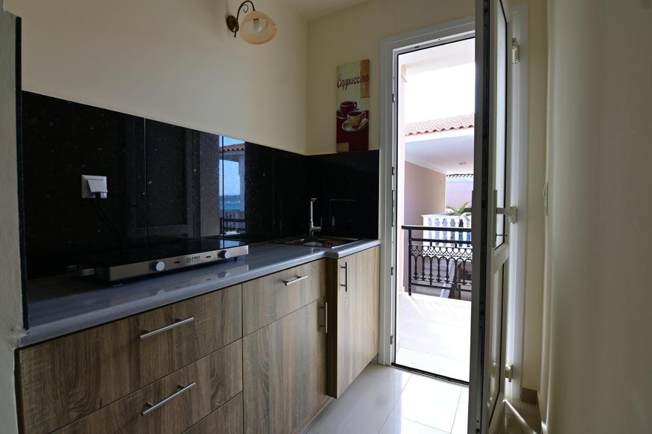 Nadia'S Studios & Apartments In Argasi, Sea-View Exterior foto